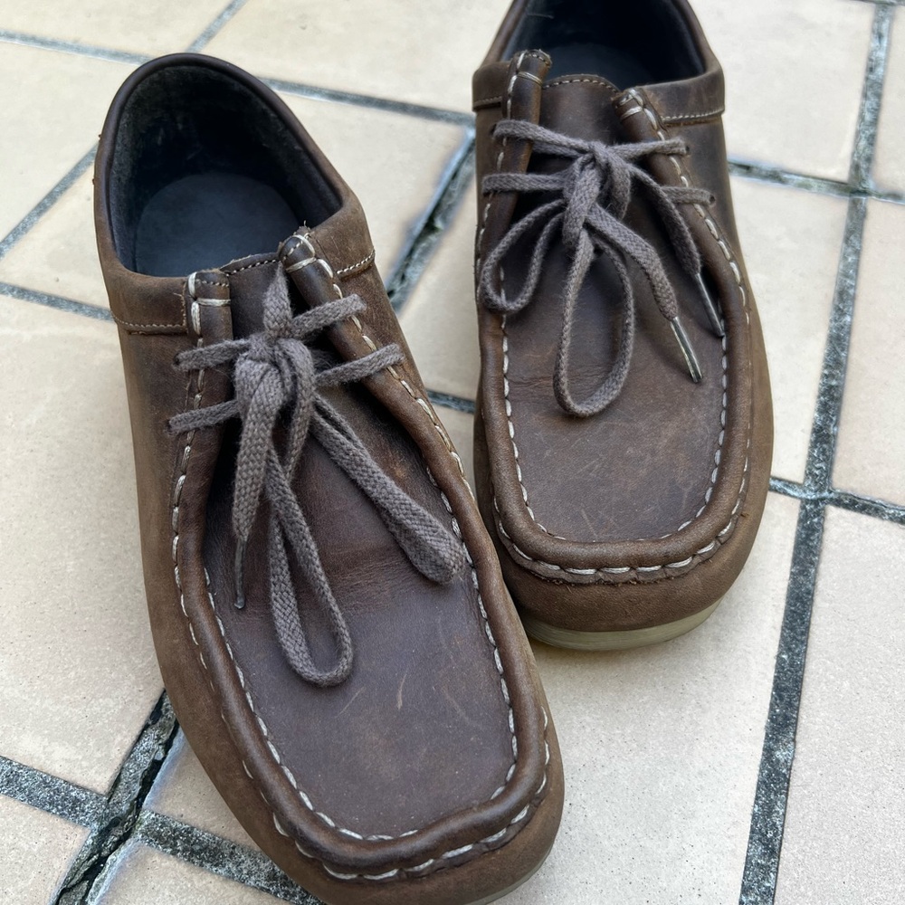 Women’s Clarks Wallabees